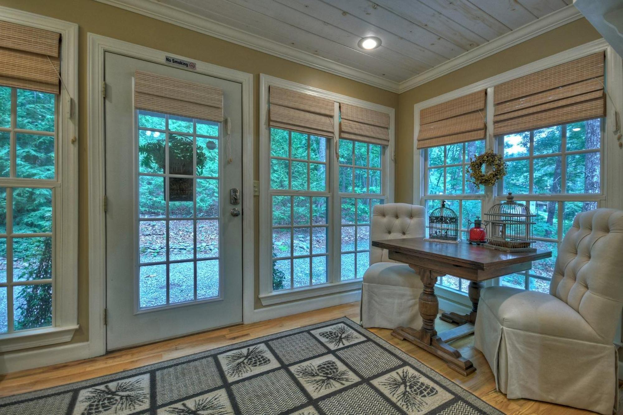 Southern Living Cottage Cozy Up By The Fire Relax On The Porch And Enjoy Peaceful Surroundings Blue Ridge Buitenkant foto