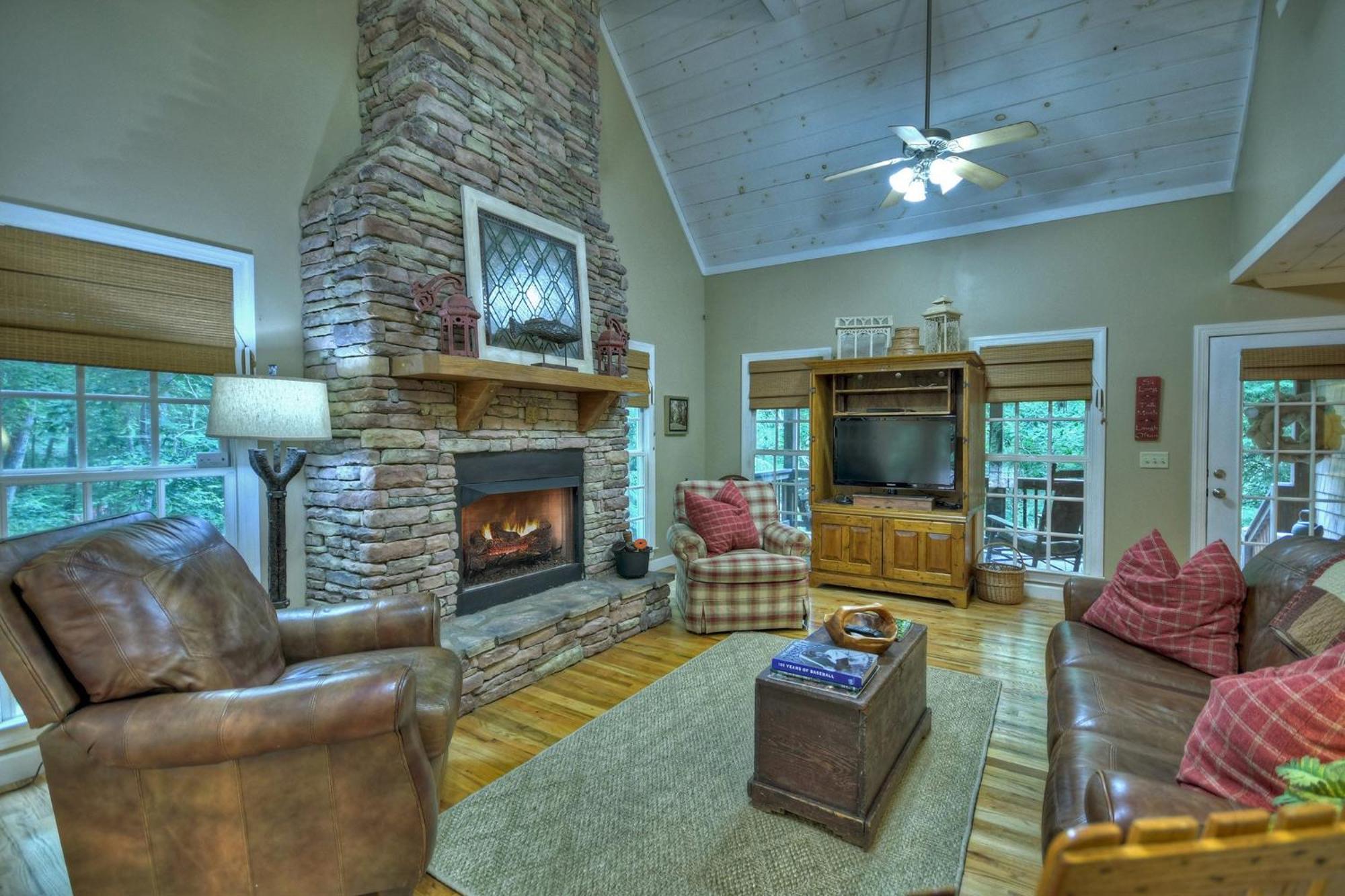 Southern Living Cottage Cozy Up By The Fire Relax On The Porch And Enjoy Peaceful Surroundings Blue Ridge Buitenkant foto