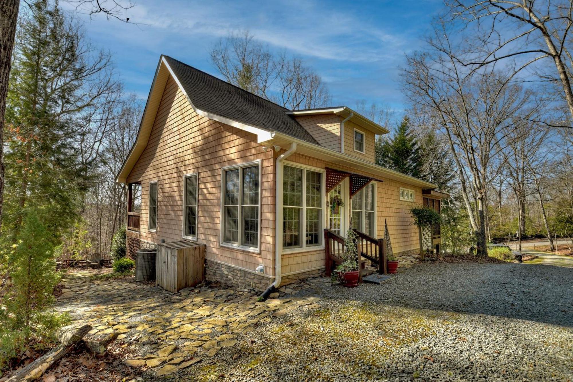 Southern Living Cottage Cozy Up By The Fire Relax On The Porch And Enjoy Peaceful Surroundings Blue Ridge Buitenkant foto
